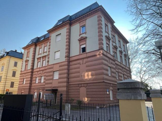 Luxury Apartment Paola Merano Eksteriør billede